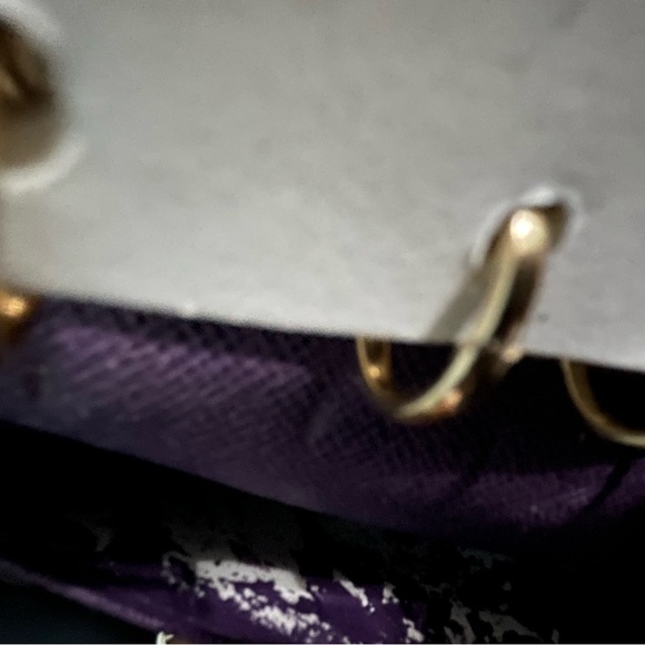 Louis Vuitton small agenda. With some peeling in the pockets. - Picture 2 of 5